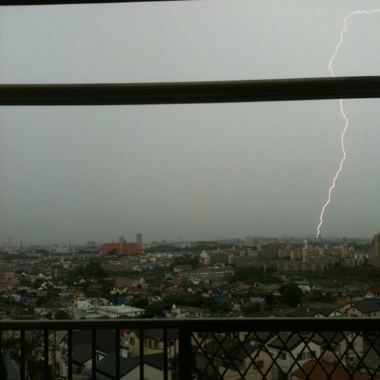 近畿でゲリラ雷雨
