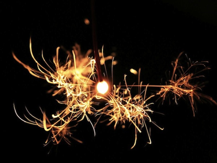 東西で違う!?線香花火の魅力と豆知識をご紹介 | ウェザーニュース